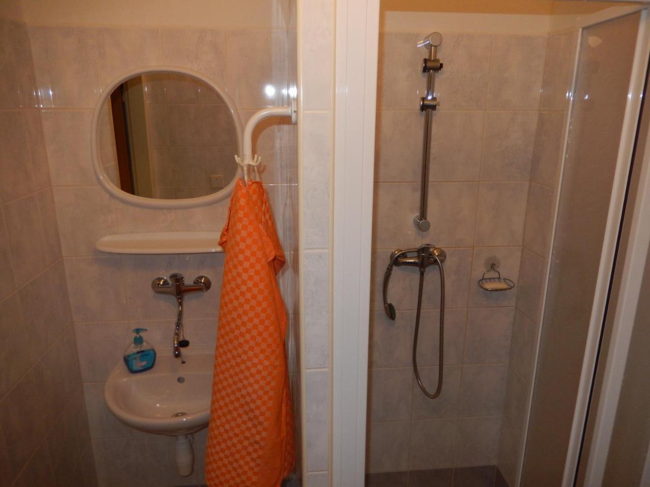 Hotel Penzion Manetin U Sv. Barbory Esterno foto