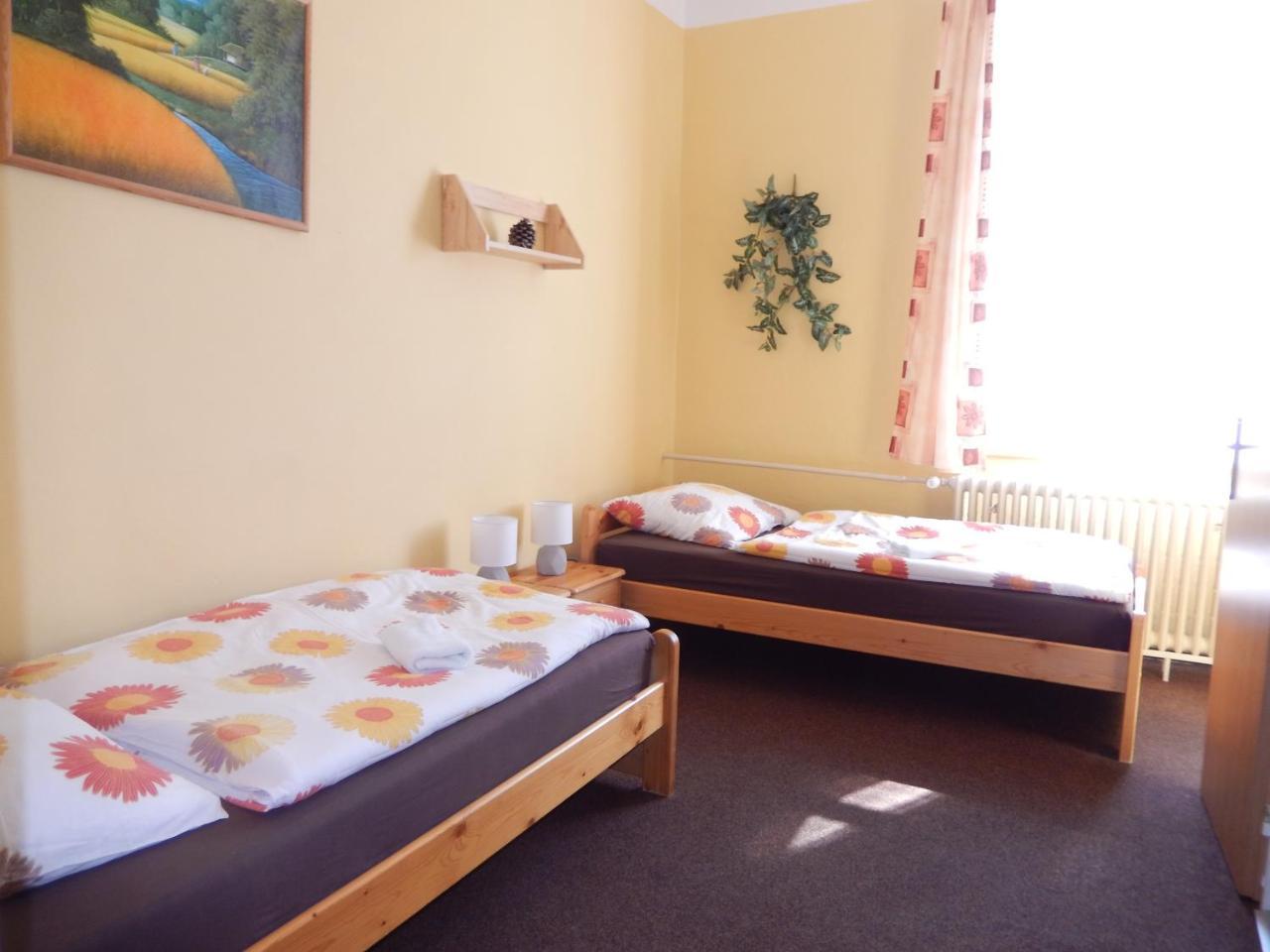 Hotel Penzion Manetin U Sv. Barbory Esterno foto