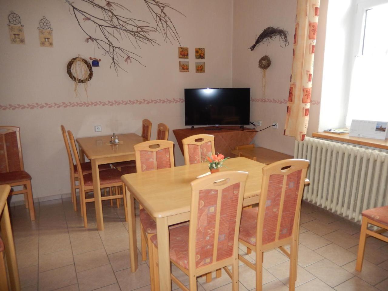 Hotel Penzion Manetin U Sv. Barbory Esterno foto